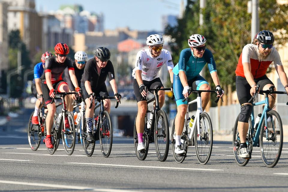 Фото dd6f0dfa722a4dc0a157dd2af7bbbf2c с события Cyclingrace Вечернее Садовое