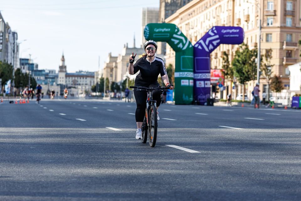 Фото 25d406449d324e57b20e06cc55e1ffb4 с события Cyclingrace Вечернее Садовое
