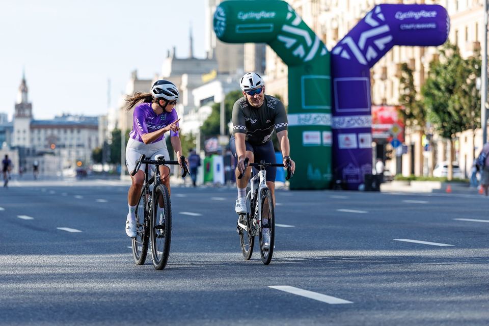 Фото e3c97e2c802f45358398b642a408cd81 с события Cyclingrace Вечернее Садовое