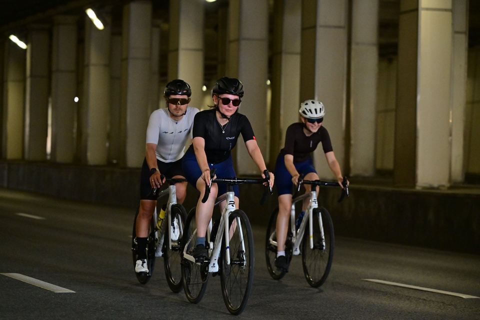 Фото 81aa7056ca184e34a9dad2b8aff8ccc7 с события Cyclingrace Вечернее Садовое