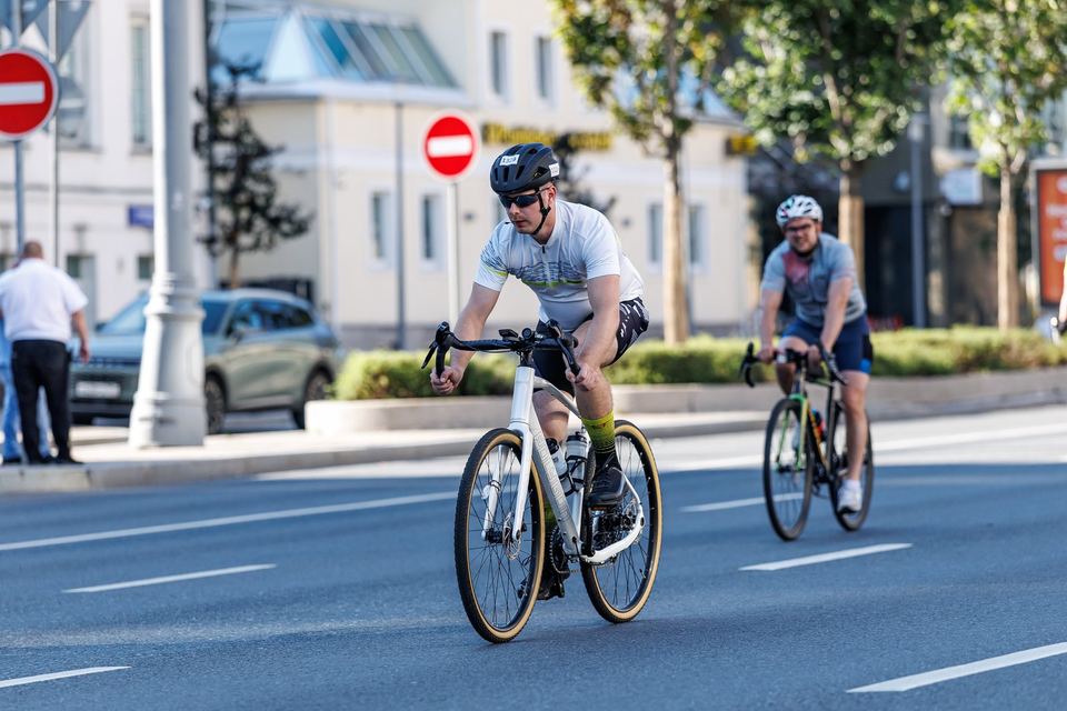Фото 9ca10d862ee542bd949a974c40e66998 с события Cyclingrace Вечернее Садовое