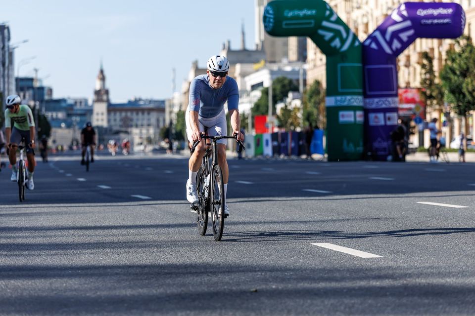 Фото 6d9bb085c0d34e40bab6951caefc89ee с события Cyclingrace Вечернее Садовое
