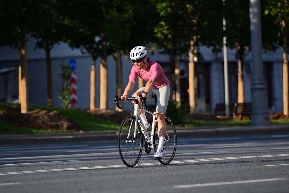 Фото 23d4ea17141a41f79df3365be3528722 с события Cyclingrace Вечернее Садовое