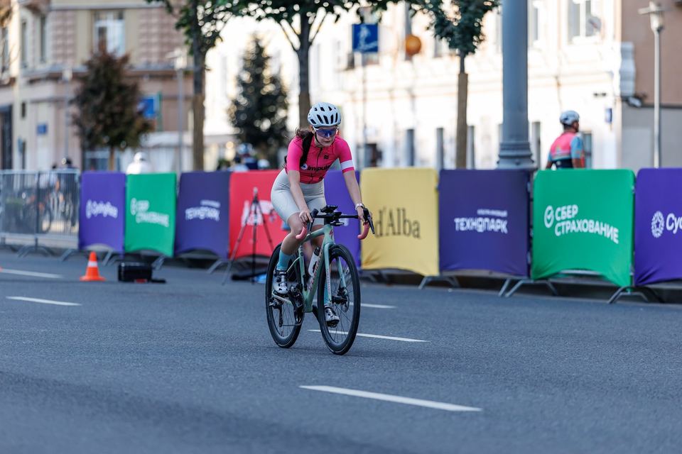 Фото 532596f15f6047d08c7840950eea543c с события Cyclingrace Вечернее Садовое