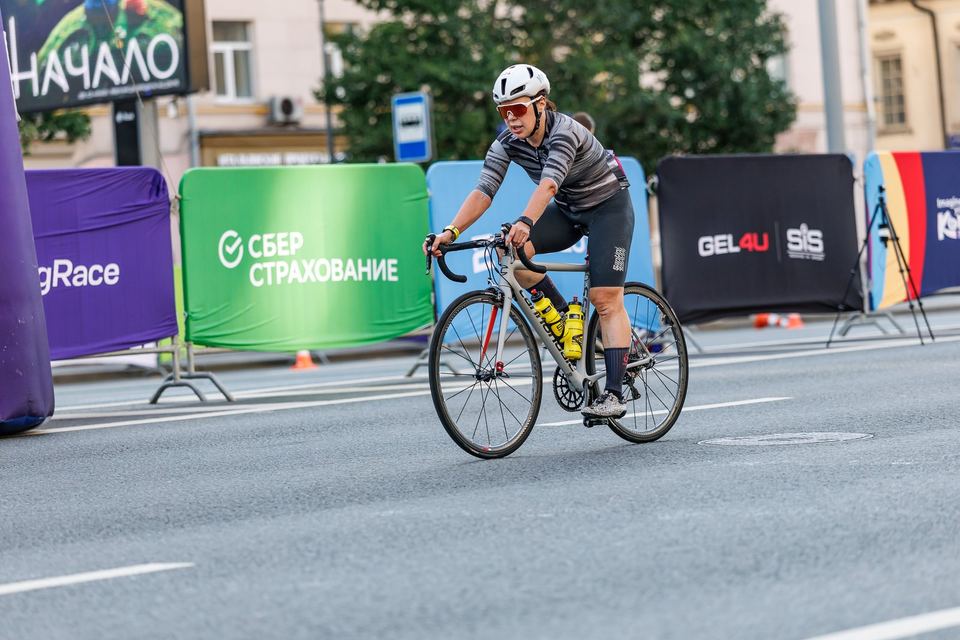 Фото 5d340bd280444f60be3229633e1c6bef с события Cyclingrace Вечернее Садовое