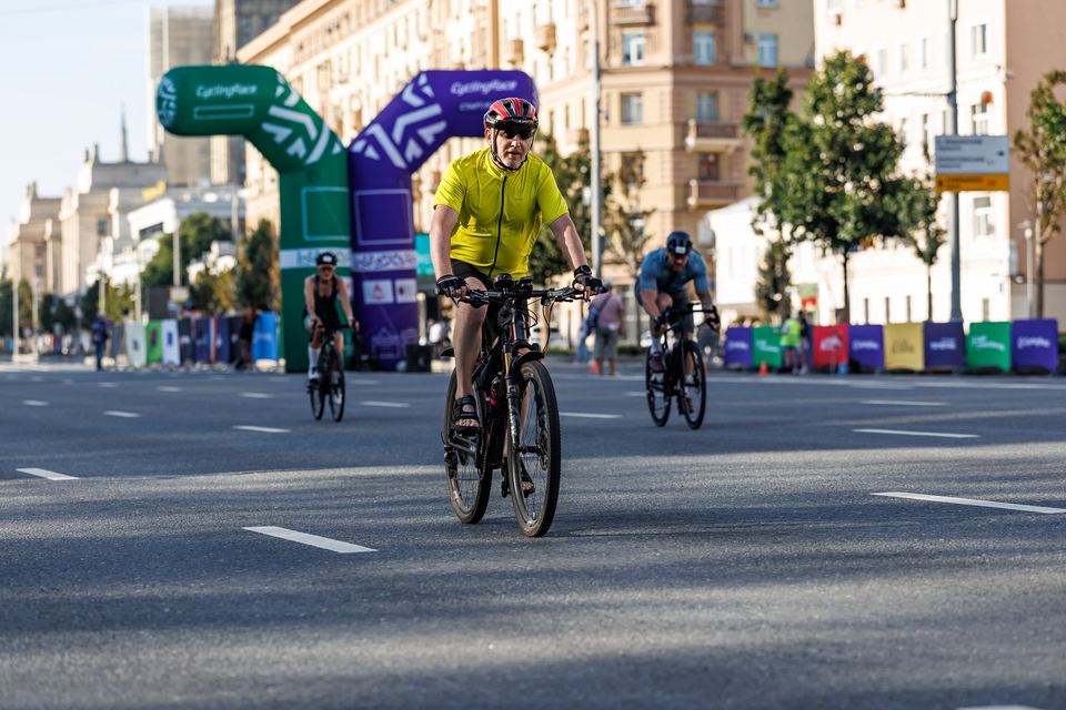 Фото 210fb0142d7348d68257c72ac6a4515f с события Cyclingrace Вечернее Садовое