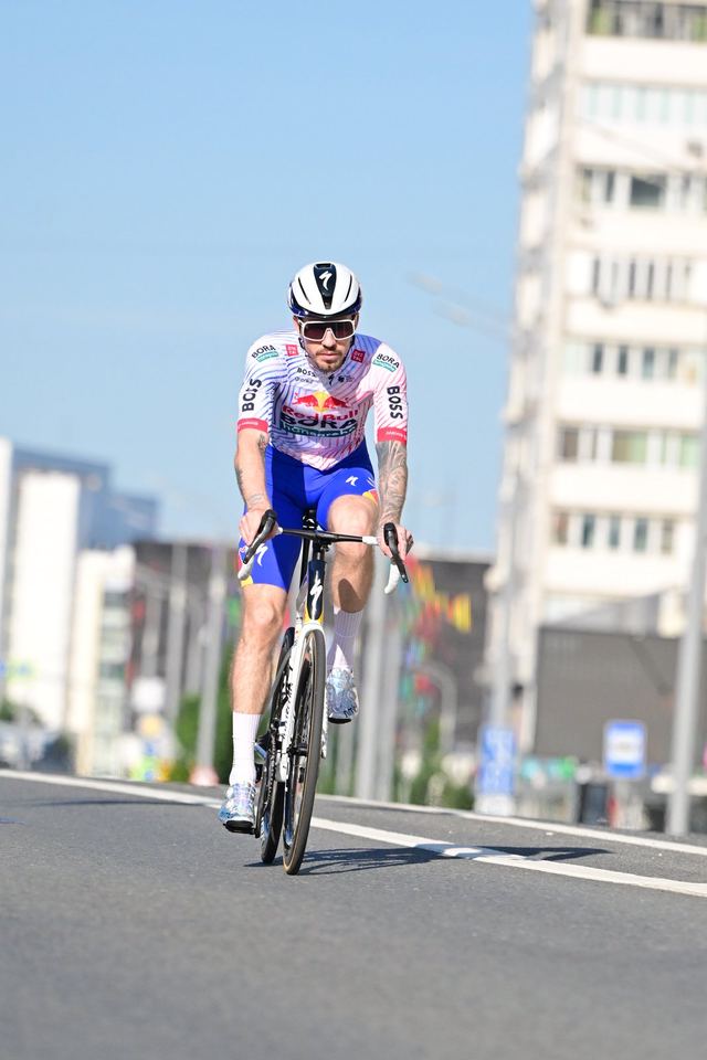 Фото 4dc5344846c7499591f7fdbe677e88b4 с события Cyclingrace Вечернее Садовое