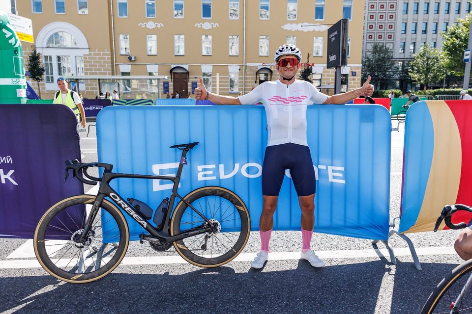 Фото 3059040bbb4c4cdb85bbd7bca5370124 с события Cyclingrace Вечернее Садовое