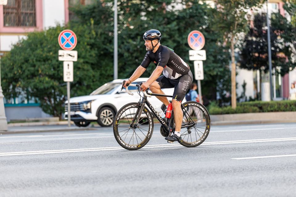 Фото 514e594e5ff948328bc5ded2785fe0f9 с события Cyclingrace Вечернее Садовое