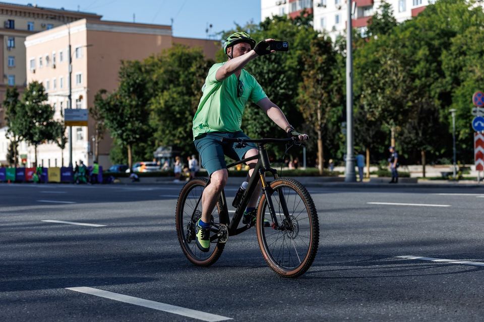 Фото f08d5f135506467b93a6e17ffc6a17a9 с события Cyclingrace Вечернее Садовое