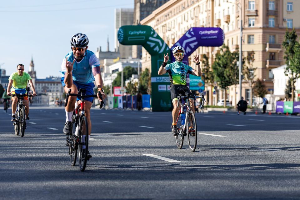 Фото cb03ea79297743488cacf1715e7496a3 с события Cyclingrace Вечернее Садовое