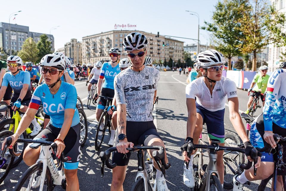 Фото 6066bb135be84861bc70984b4cb44de5 с события Cyclingrace Вечернее Садовое