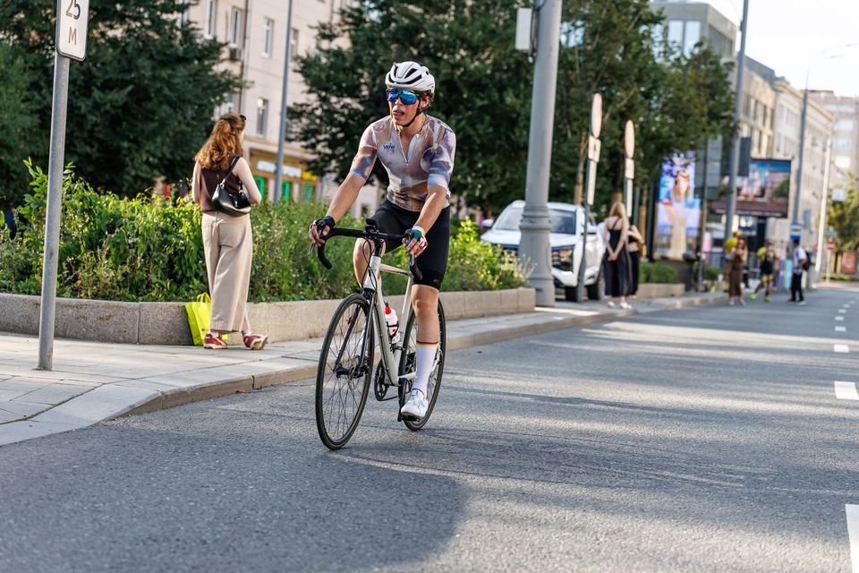 Фото f97dd64040ab4bc7aed97aa9baf16b42 с события Cyclingrace Вечернее Садовое