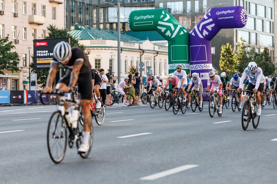 Фото 2fc1a28e03304b9790c81076d8c22de6 с события Cyclingrace Вечернее Садовое