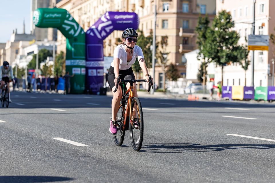 Фото 90da47d0d2084ab087209c4b403b9c76 с события Cyclingrace Вечернее Садовое