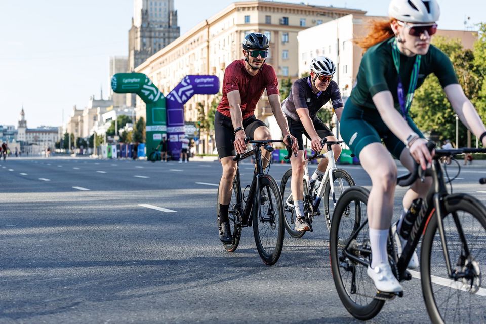 Фото ba327eeeac4344d6aaf164519465d4a4 с события Cyclingrace Вечернее Садовое
