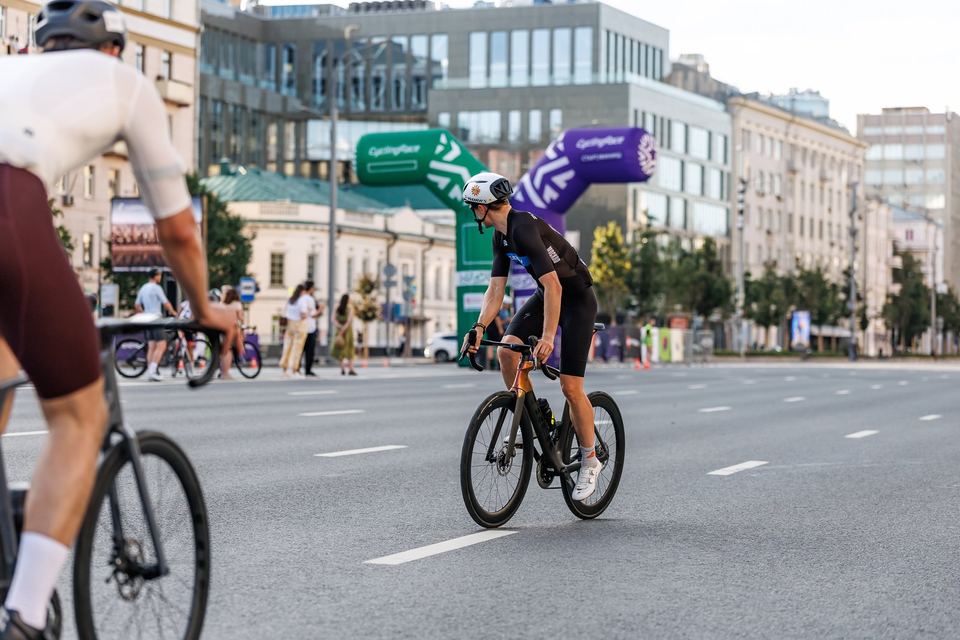 Фото 8029f4a80a8d4f39a9cf88d228d2fa2d с события Cyclingrace Вечернее Садовое