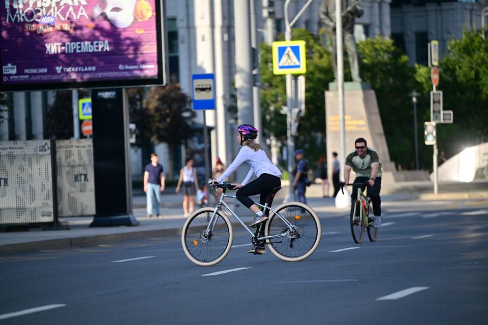 Фото 1b4eec696ca74cdebfb0b096db34d7b0 с события Cyclingrace Вечернее Садовое