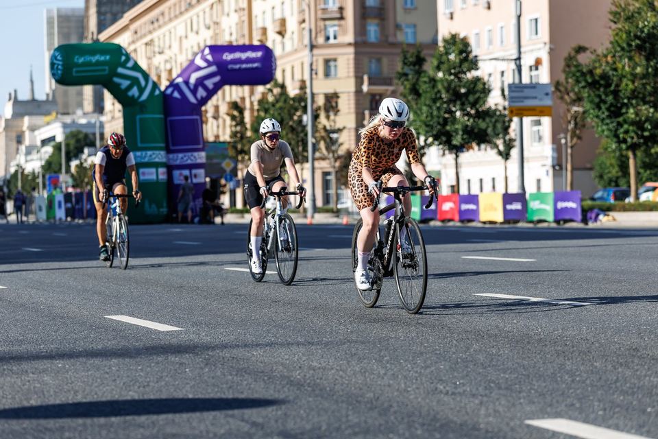 Фото c0a7f722be4643768f9dabc1955290ac с события Cyclingrace Вечернее Садовое