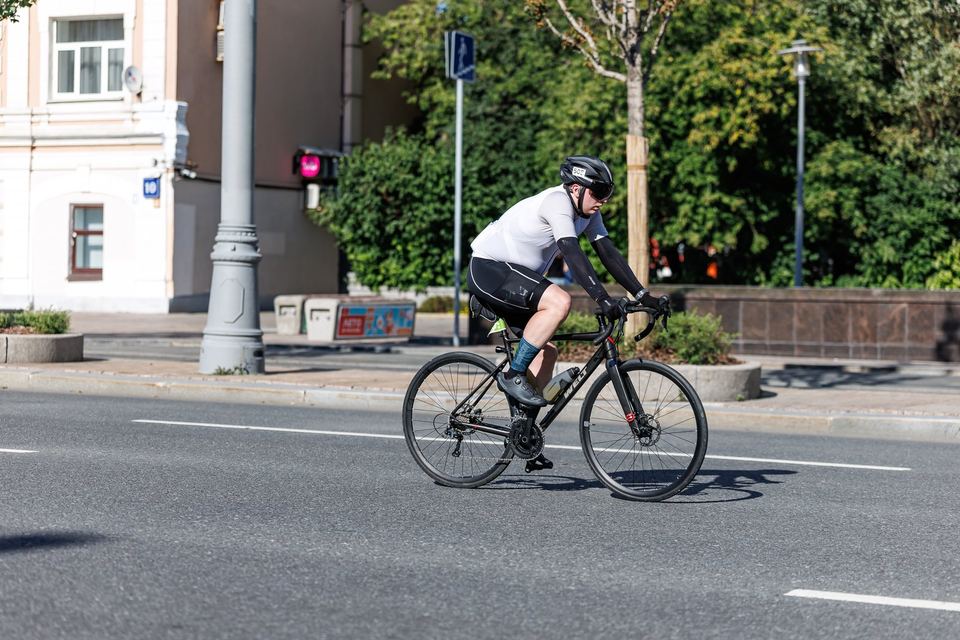Фото ad8d921c8c254254bd0e389706f8a9a4 с события Cyclingrace Вечернее Садовое