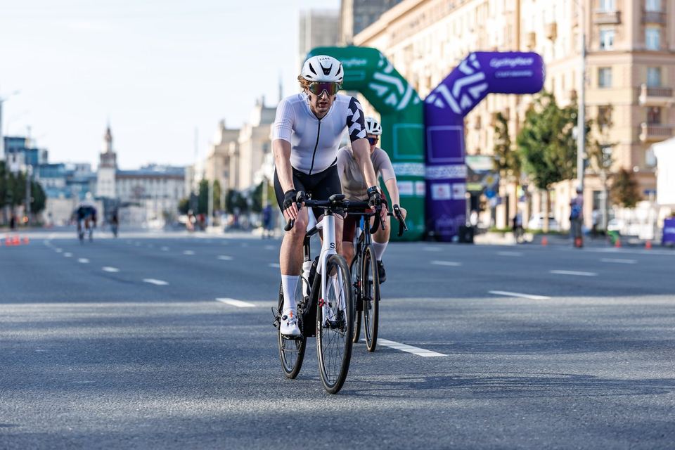 Фото 26c76d1fac914ff38353744094e87eac с события Cyclingrace Вечернее Садовое