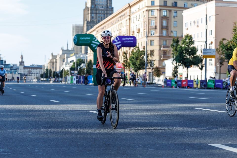Фото 3e970415e9b342d184ee7fe66dc43a3c с события Cyclingrace Вечернее Садовое