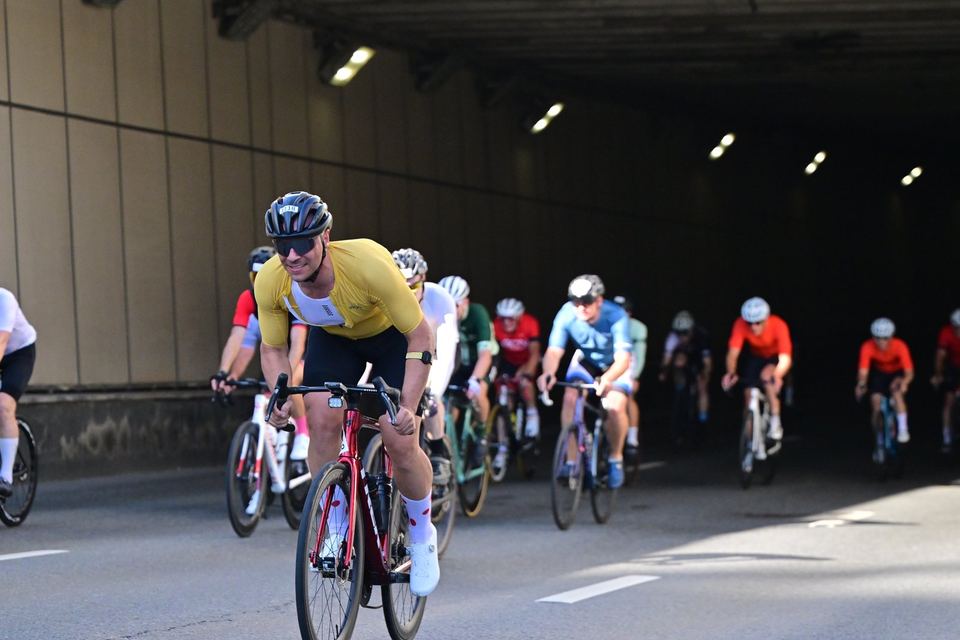 Фото f0fa3126e21e4598ab1cc302f578be31 с события Cyclingrace Вечернее Садовое