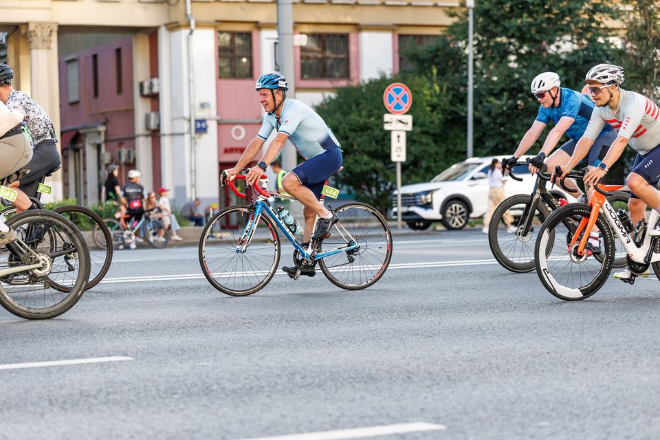 Фото 75d2d6c53e8a493682b0ede0255768e7 с события Cyclingrace Вечернее Садовое