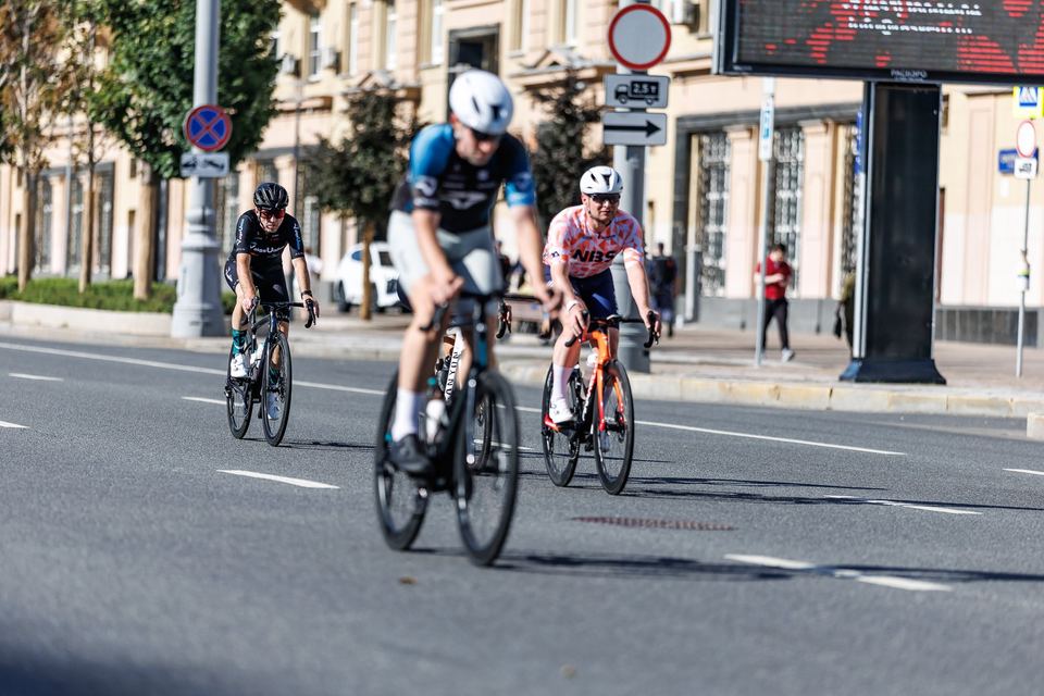 Фото 62ff4ef8439f49348863a0c9b6bafbe4 с события Cyclingrace Вечернее Садовое
