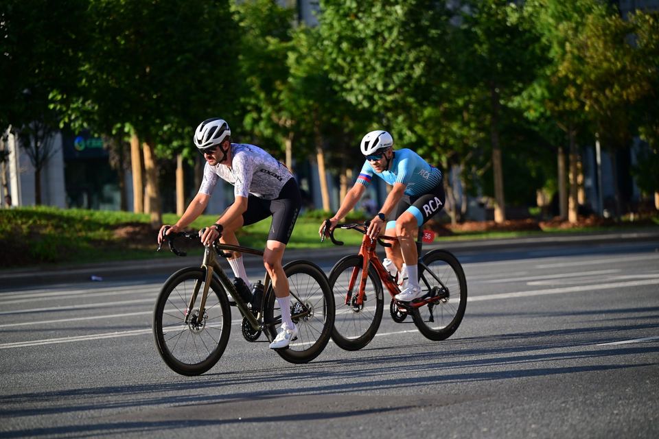 Фото fd7b874b769e41e09dbdd9a719ff33db с события Cyclingrace Вечернее Садовое