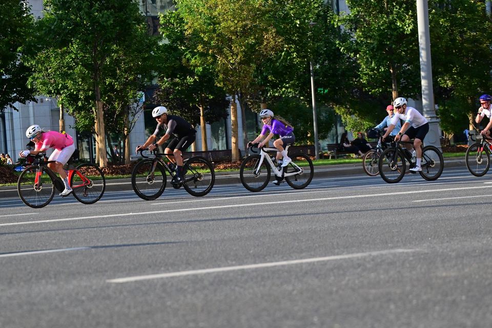 Фото a071e692e95942e5ba3c6c4278b4418e с события Cyclingrace Вечернее Садовое