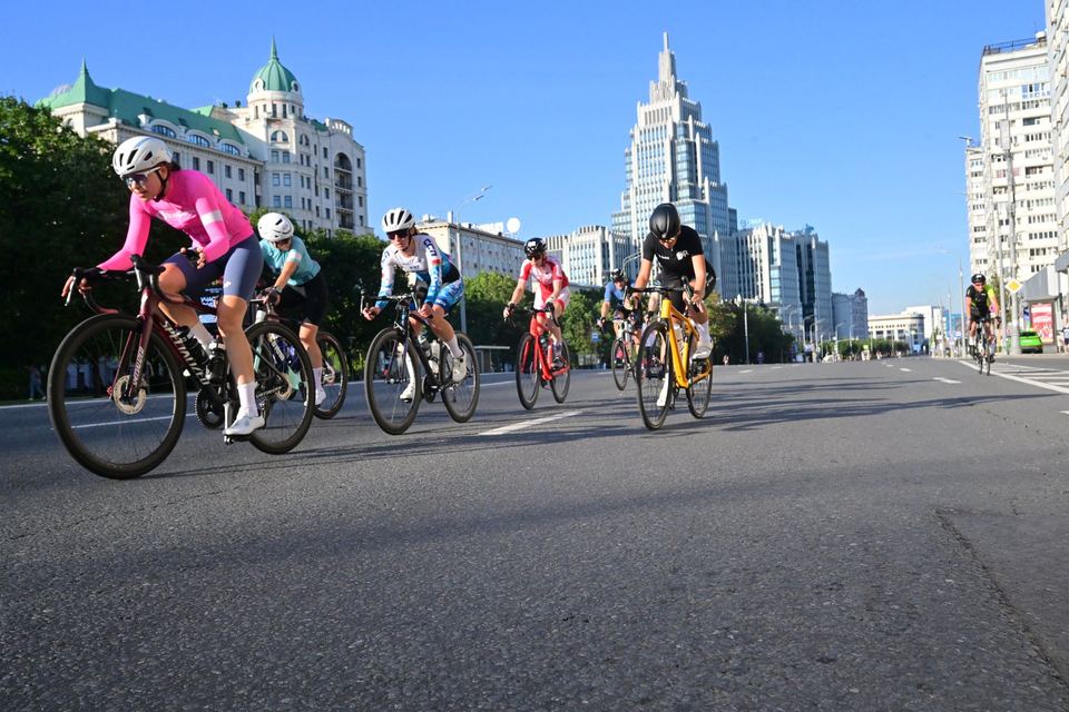 Фото 84c3f0aa8d904d5f94f846199c94b6a6 с события Cyclingrace Вечернее Садовое