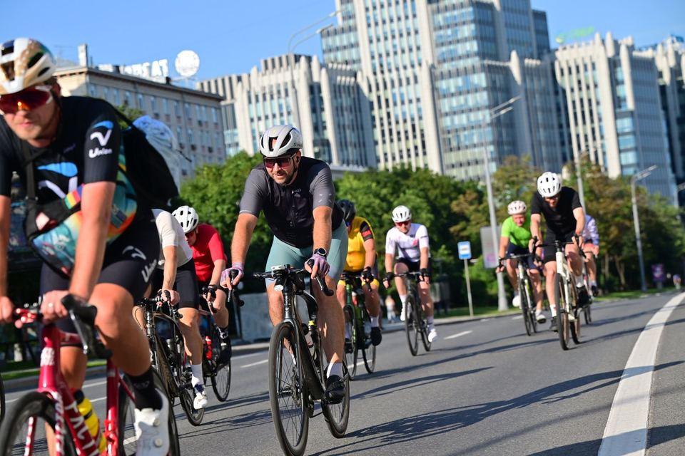 Фото 4b08d6e3771a439481bf979ec133fa46 с события Cyclingrace Вечернее Садовое