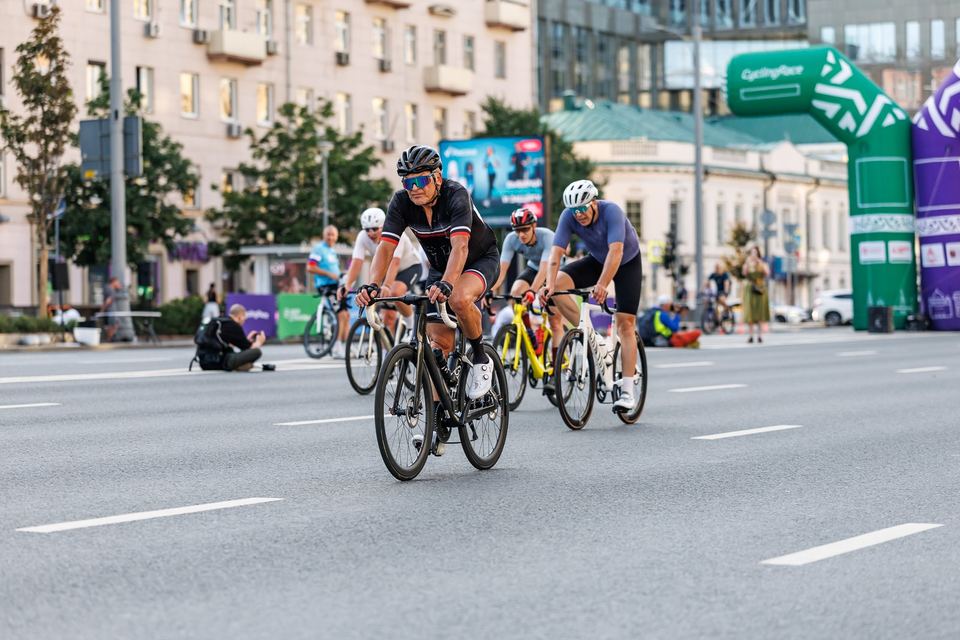 Фото 09b9cd0735024aad843291c87cce27de с события Cyclingrace Вечернее Садовое