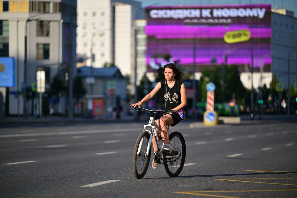 Фото 9b18212e0ea34a1183a3a8ab53f78958 с события Cyclingrace Вечернее Садовое