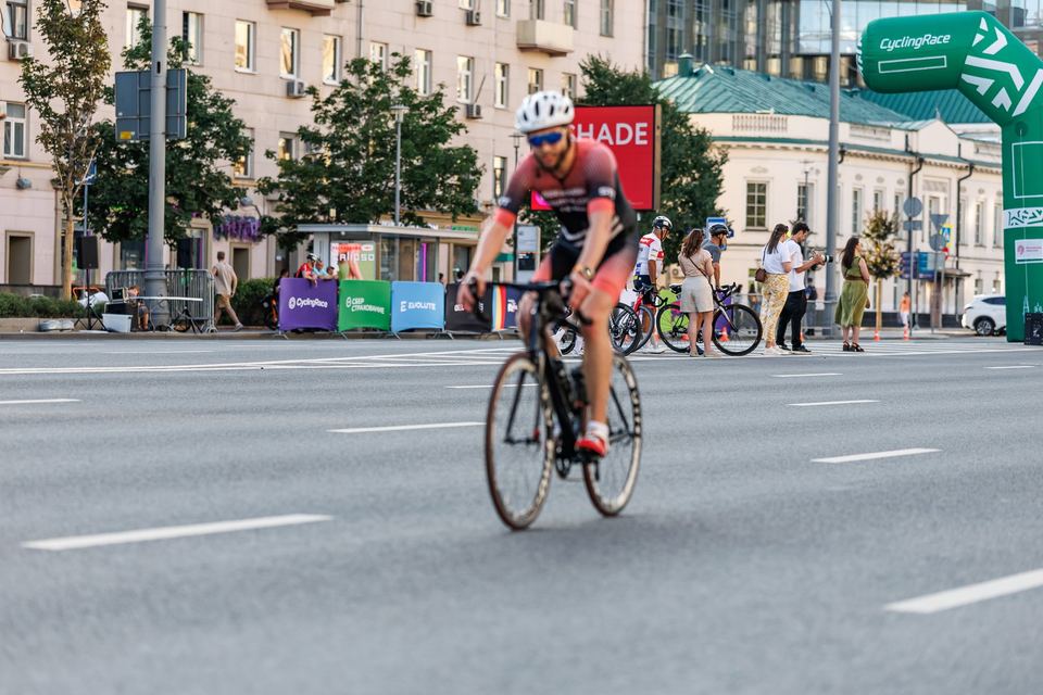 Фото 804cad77098046c8ab6d24a4733b8870 с события Cyclingrace Вечернее Садовое