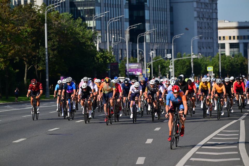 Фото f0bd10efc10a43ed8bd0be410750f4d2 с события Cyclingrace Вечернее Садовое