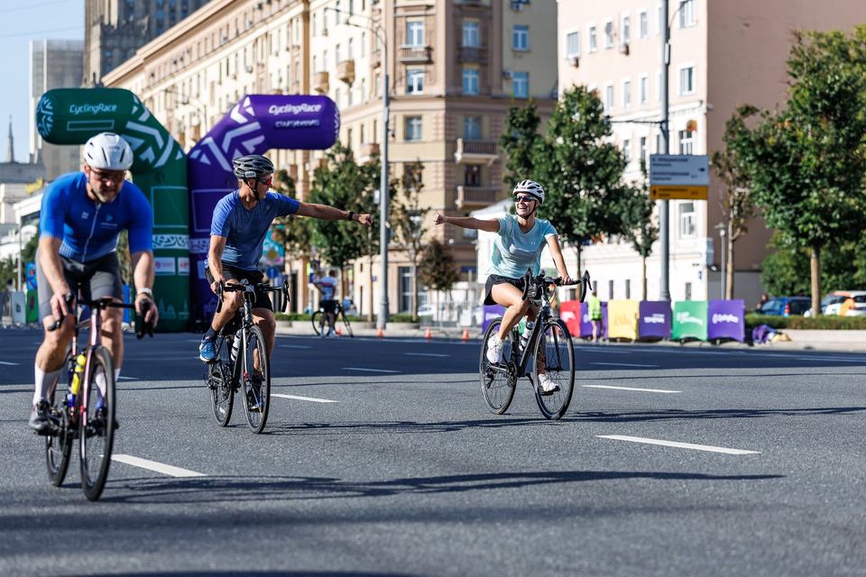 Фото e46e4d659c9044f2bd75b1403e70a3f0 с события Cyclingrace Вечернее Садовое