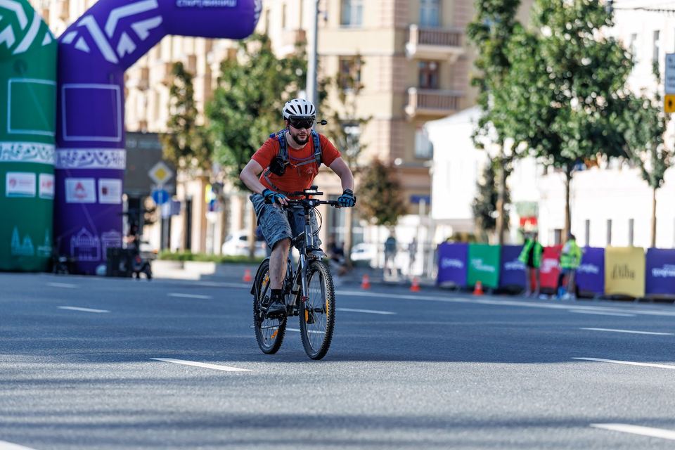 Фото 6fba857506a3450eb3478cdc4676c55e с события Cyclingrace Вечернее Садовое