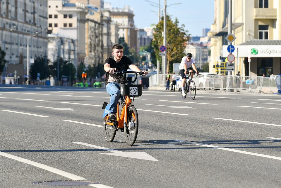 Фото 91f3f9b5f41f426aa60c2a7e3c29d7d5 с события Cyclingrace Вечернее Садовое