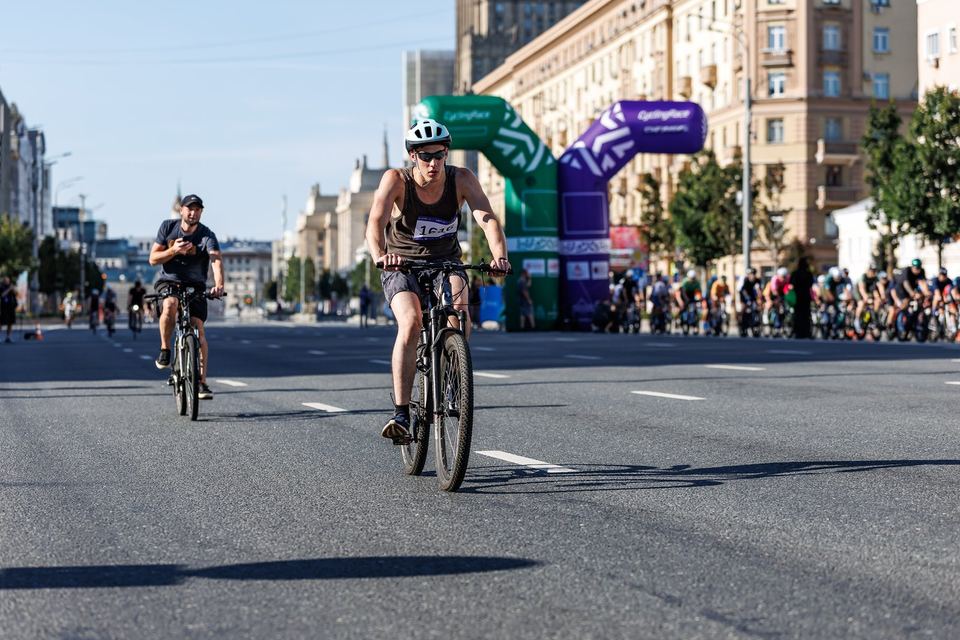 Фото 46e66d94aaf345e3a03465dd53914337 с события Cyclingrace Вечернее Садовое