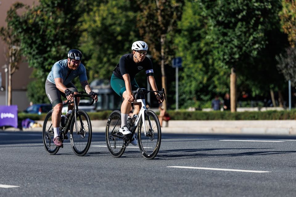 Фото 3c87c97f3a30405393ba905561ebafe8 с события Cyclingrace Вечернее Садовое