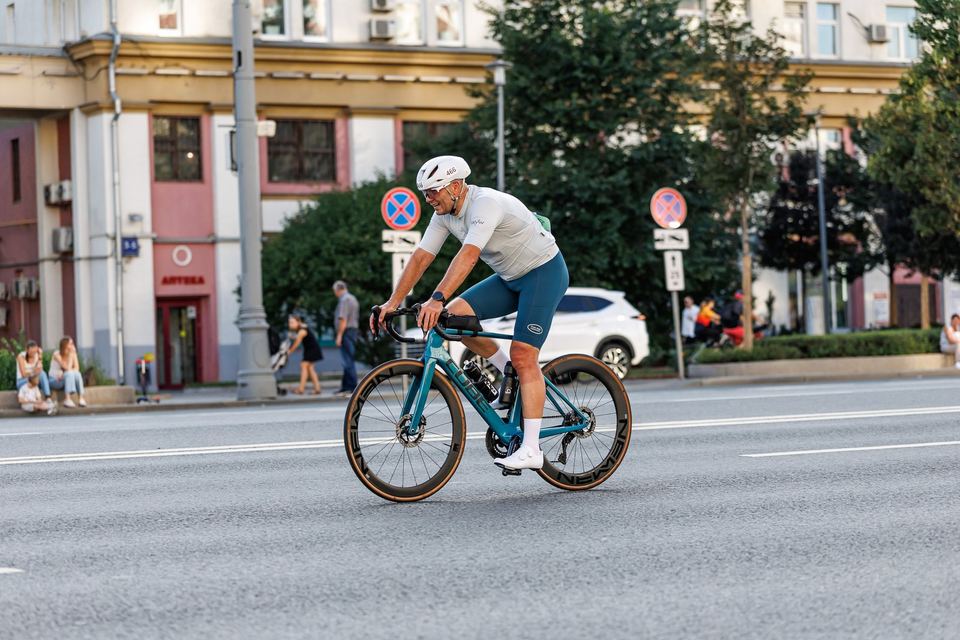 Фото d2682e6cd3c54698a307f9cc7ddd6623 с события Cyclingrace Вечернее Садовое