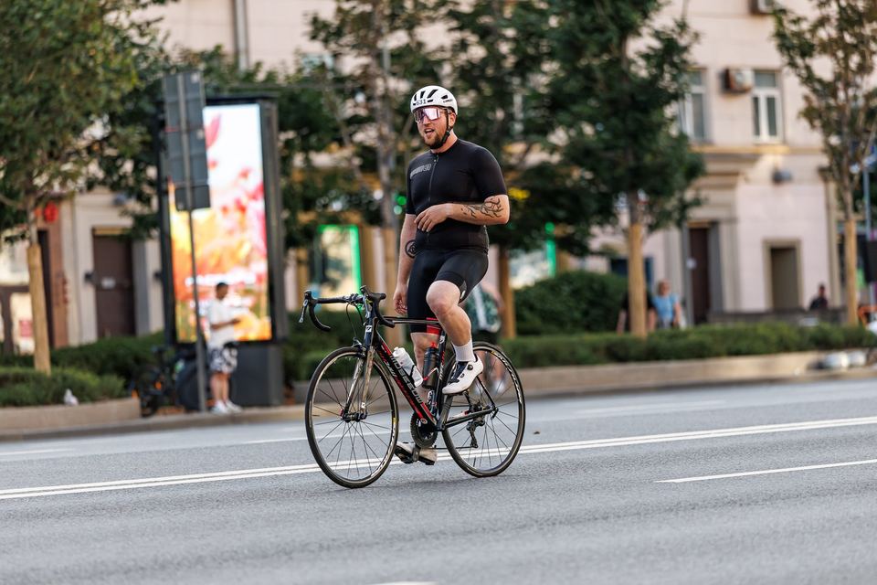 Фото 0cc75704db5e4685aa3c95caf7bdace2 с события Cyclingrace Вечернее Садовое