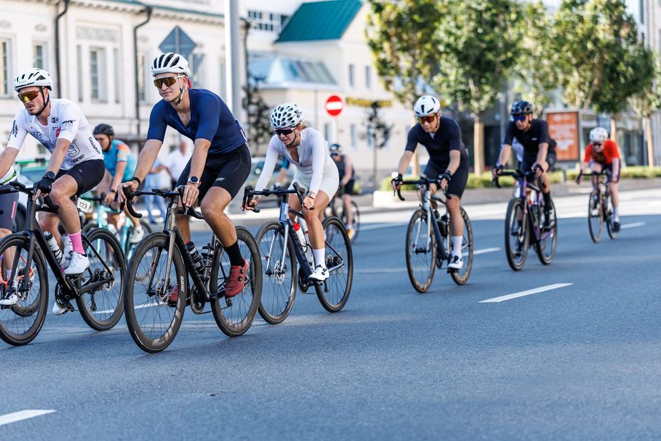 Фото 2a18cffd9e7c4d59ae6b69ba619112b1 с события Cyclingrace Вечернее Садовое