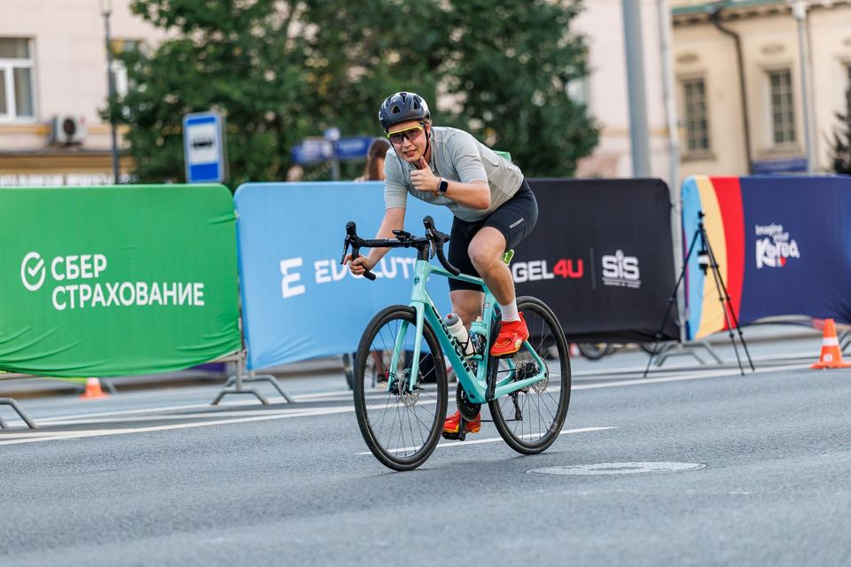 Фото c53c9cff5a7045e0a44f1ddd7445bcbf с события Cyclingrace Вечернее Садовое