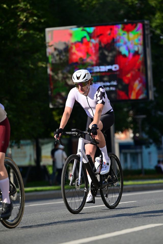 Фото ecf620b45e324891bf78ed1144f20cb9 с события Cyclingrace Вечернее Садовое