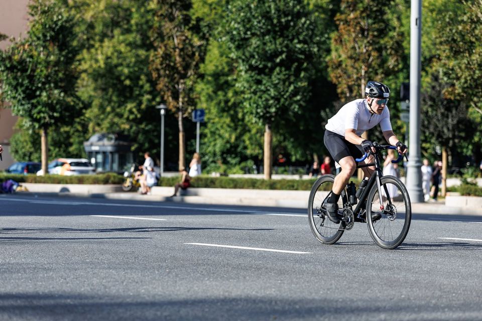 Фото 0b6ad3f1b57c4dff9082e71db9dca244 с события Cyclingrace Вечернее Садовое