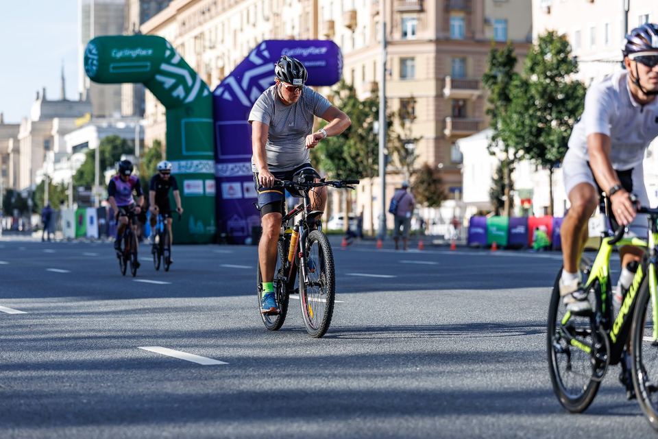 Фото a022de70c2314f8693e45c6bbd3db1a0 с события Cyclingrace Вечернее Садовое