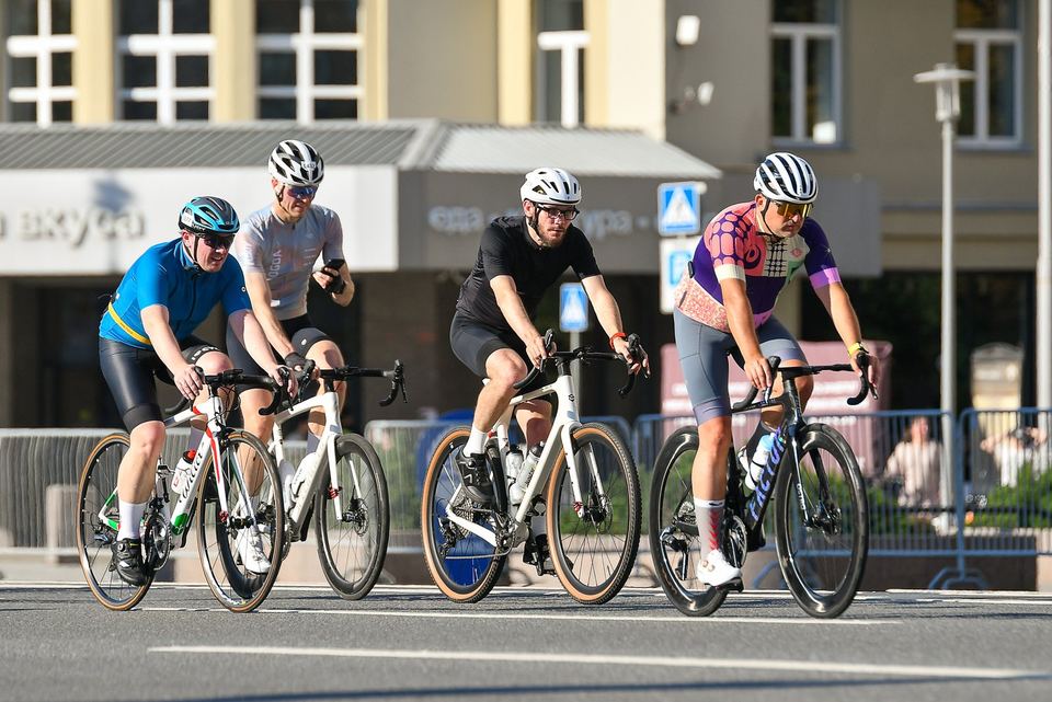 Фото c3a6607fbb8e430eab44d793d92a0102 с события Cyclingrace Вечернее Садовое